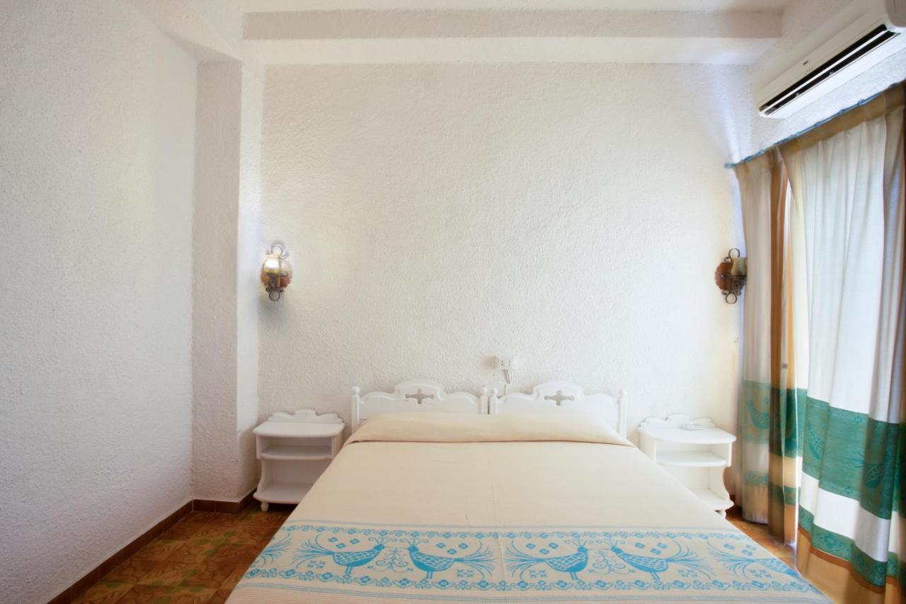 Hotel Al Faro San Teodoro  Eksteriør bilde